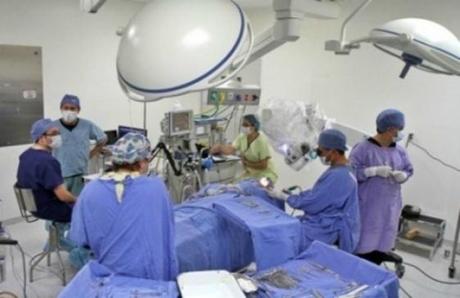 Hospital publico de Posadas realiza 15 cirugias roboticas en 70 dias.