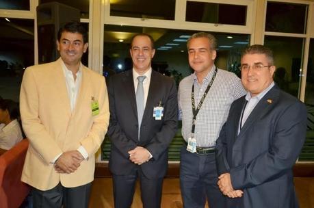 Coctel para celebrar inicio de nuevos vuelos