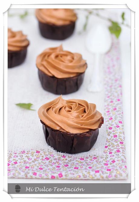 Cupcakes de Chocolate rellenos de Mermelada de Frambuesa