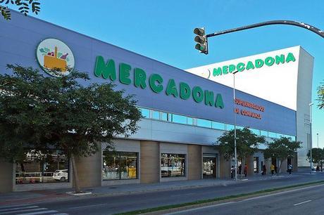 Mercadona vs pequeño comercio - Wikimedia Commons - Autor Er Nun Wieder