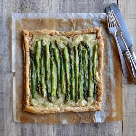 PASTEL DE ESPARRAGOS Y GRUYERE