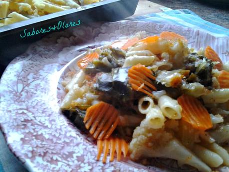 MACARRONES EN SALSA DE QUESO Y COLIFLOR