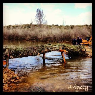 La fiesta de San Jorge bien merece un puente nuevo