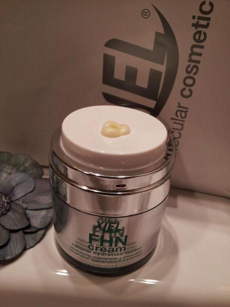 XIEL MOLECULAR COSMETIC