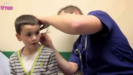 Las 9 cosas más extrañas sacadas de los oídos. Las 9 cosas más extrañas sacadas de los oídos.