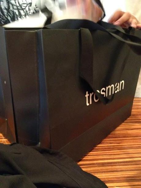 De compras: The Palace luxury outlet!