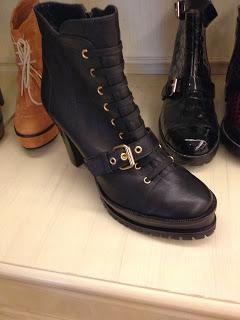 De compras: The Palace luxury outlet!