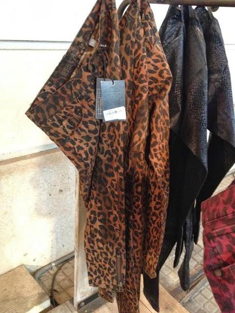 De compras: The Palace luxury outlet!