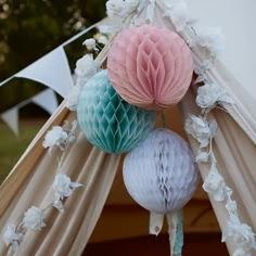 Bolas de papel nido de abeja