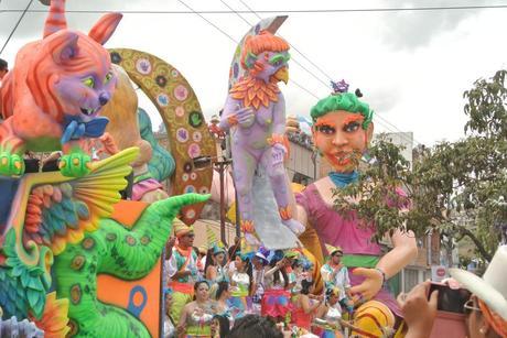 Y todo esto en tan sólo un mes Carnaval de Pasto. Hehco por los artesanos locales que trabajan mucho para hacer un gran evento de esta celebración.