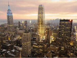 PROYECTO. El nuevo edificio, al centro, igualará al Empire State en la vista neoyorquina. Imagen: Clarín.com