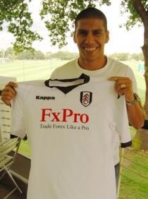 Carlos Salcido firmó con el Fulham de la Premier League