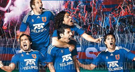 Nuevo uniforme de Universidad de Chile; temporada 2010-2011