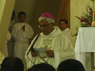 SACERDOTES, TESTIGOS DE LUZ