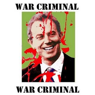 Tony Blair presenta las memorias de un criminal de guerra