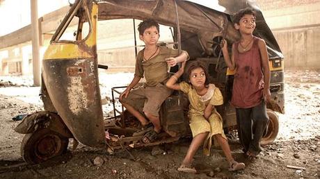 SLUMDOG MILLIONAIRE, ¿QUIÉN QUIERE SER MILLONARIO?