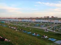 Muchas excursiones y desgracias By Razi