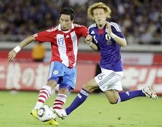 China y Paraguay empatan a uno en un partido competido