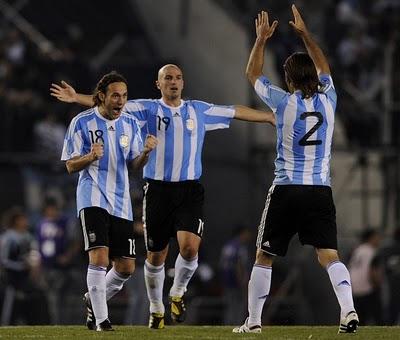 LA ARGENTINIDAD AL PALO