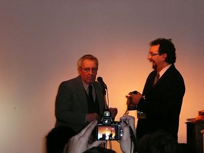 HOMENAJE A GARAYCOCHEA: DIBUJANTES CANTANTES