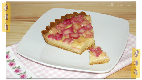 Tarta de ruibarbo