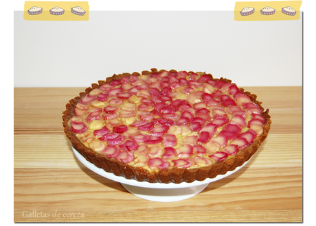 Tarta de ruibarbo