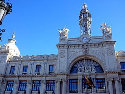 Discovering the center of Valencia