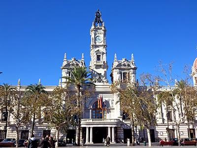 Discovering the center of Valencia