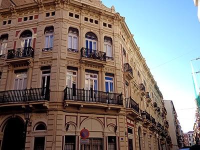 Discovering the center of Valencia