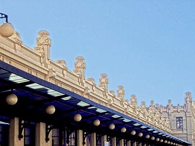 Discovering the center of Valencia