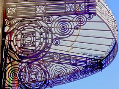 Discovering the center of Valencia