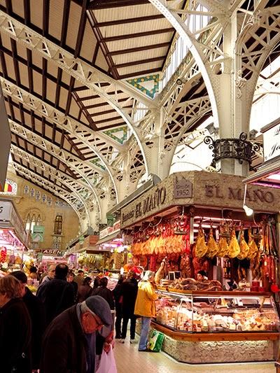 Discovering the center of Valencia