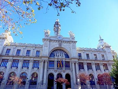 Discovering the center of Valencia