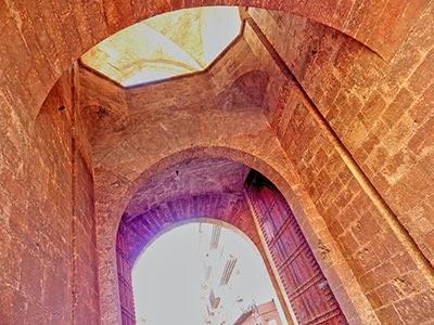 Discovering the center of Valencia