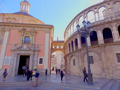 Discovering the center of Valencia