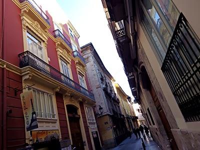 Discovering the center of Valencia