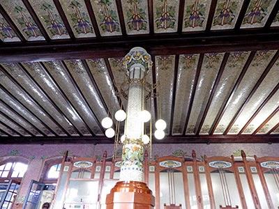 Discovering the center of Valencia