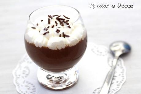 Copa de chocolate y nata