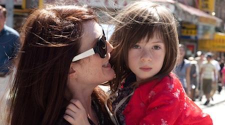 “¿Qué hacemos con Maisie?”: Sola en la oscuridad