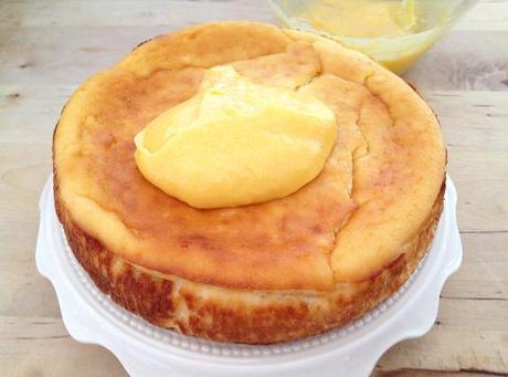 Tarta de requesón y crema de limón (lemon curd) tartas delikatissen tartas de queso tarta quesada tradicional Tarta de requesón y crema de limón (lemon curd) receta requesón postres requesón limon postres delikatissen lemon curd receta fácil cheesecake