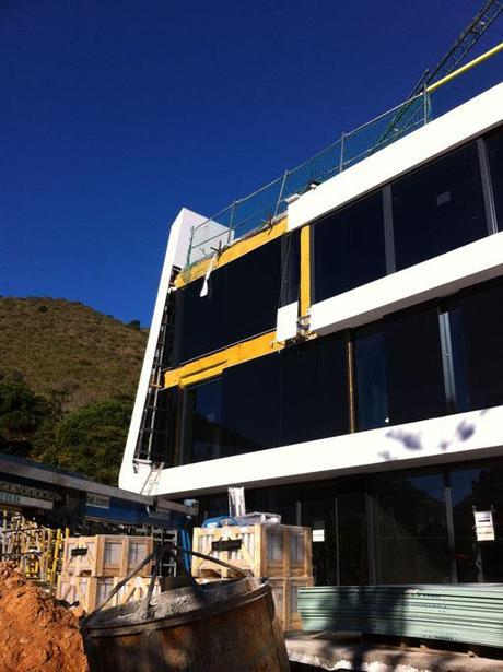 Nuevas imágenes de obra de la vivienda diseñada por A-cero en Barcelona