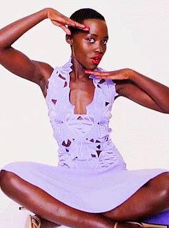 I'm falling in love with your style Lupita I'm falling in love with your style Lupita