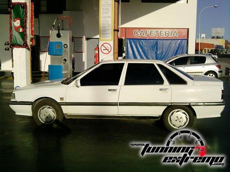 Renault 21 TXE 2.2L 1994