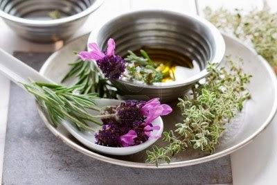 Aceite de Lavanda casero. Por qué comprarlo si puedes hacerlo tú?