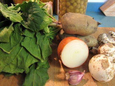 potaje-de-garbanzos-con-espinacas-y-salchichon-de-jabali-