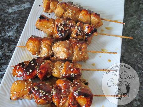 BROCHETAS DE POLLO YAKITORI