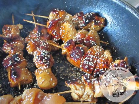 BROCHETAS DE POLLO YAKITORI