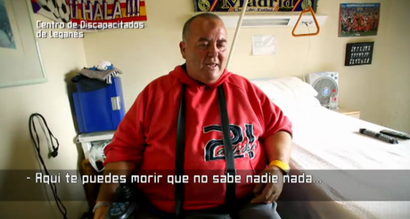 Jesús, discapacitado: “No nos sacan de la silla de ruedas ni para echarnos la siesta”