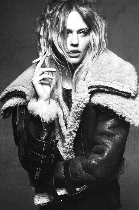 Shearling_Coat-Acne_Velocite_Jacket-Street_style-Inspiration-18