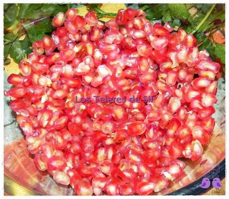 CÓMO PELAR UNA GRANADA  FÁCILMENTE Y SIN ENSUCIARTE LAS MANOS.